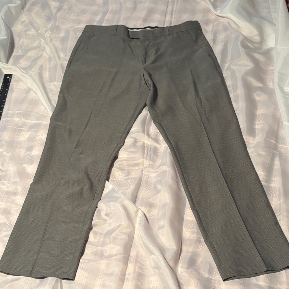 Perry Ellis Men's Light Gray Plaid Dress Pants 32x30